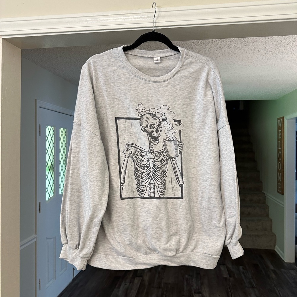 Skull sweater